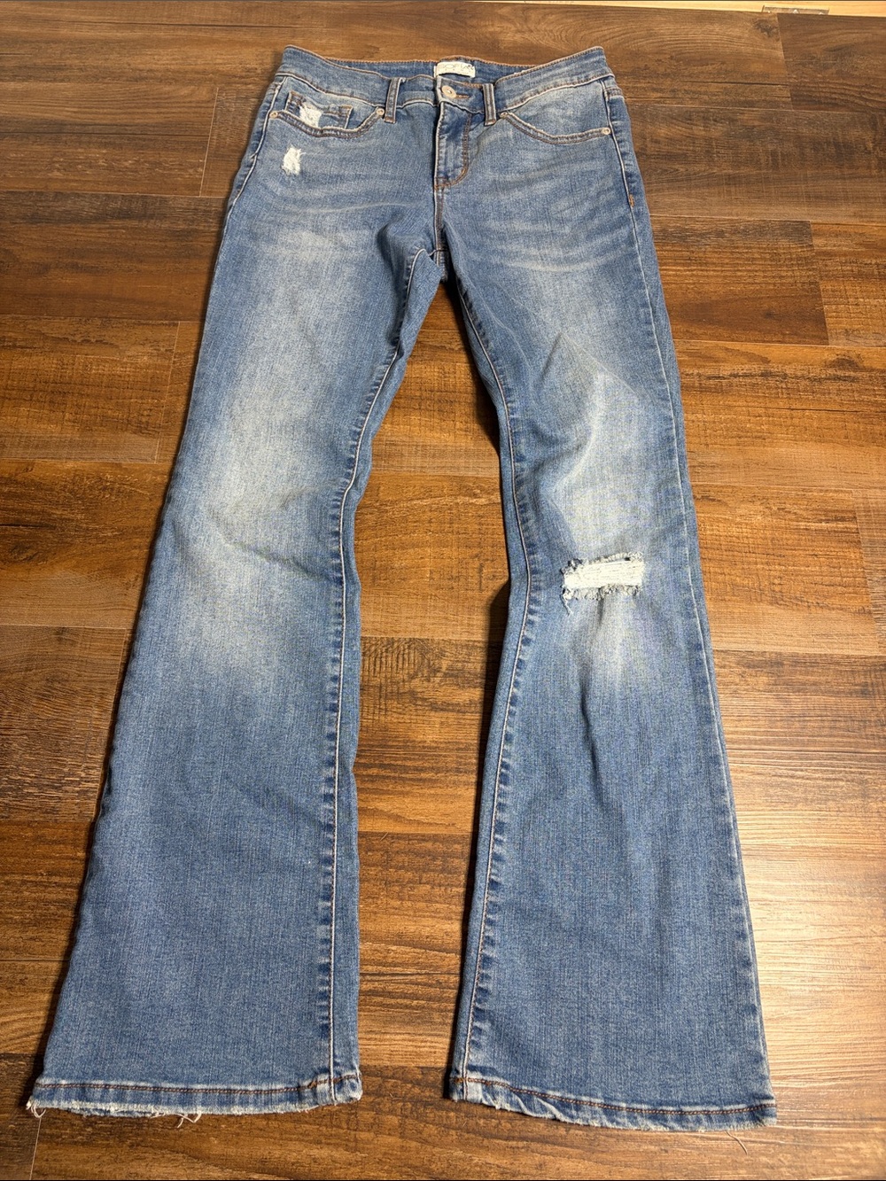 Women’s size 2 short Light Blue Bootcut Jeans with Distressed Knee